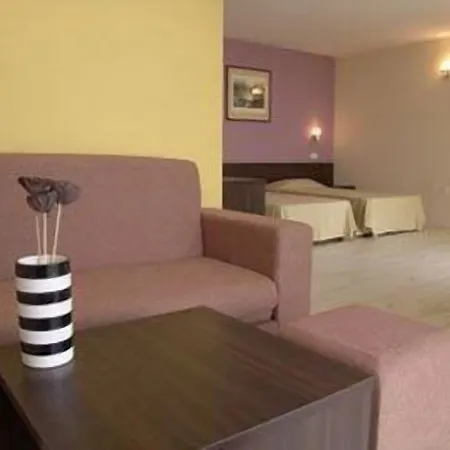 Valeo Hotel